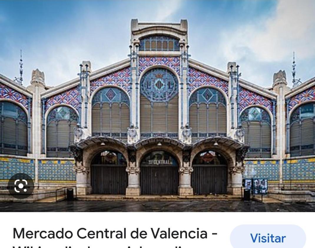 Valencia Centro Andando Y Playa Malvarrosa Tranvia Экстерьер фото